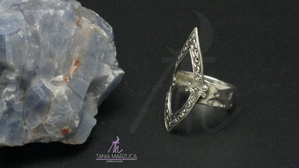 Anillo "Tribal"