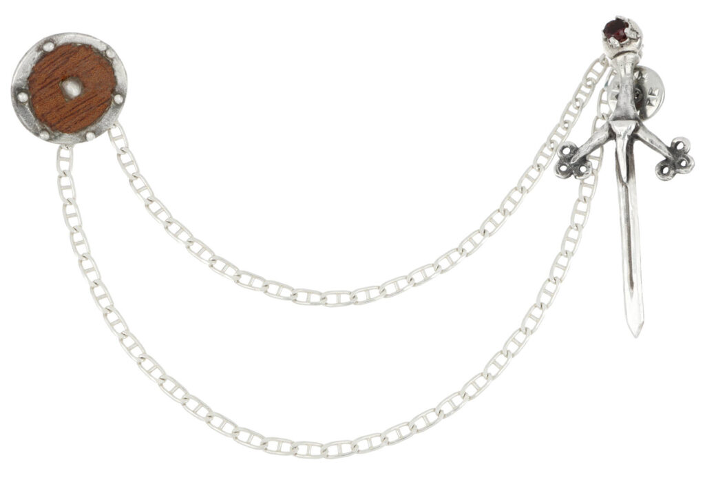 Pin/Prendedor Unisex Claymore - Imagen 2